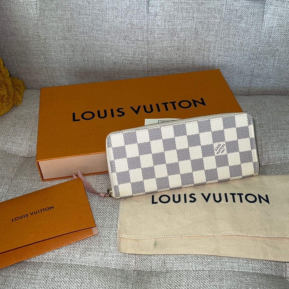 Authentic LV Clemence wallet Damier Azur